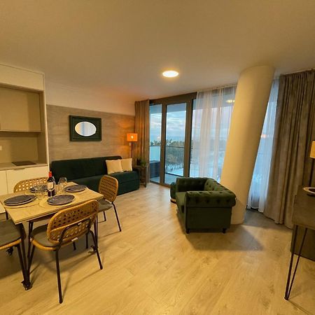 Lux Sea Towers - Wellness Spa, Gym & Beach - Seaview By Rent Like Home Мендзыздрое Экстерьер фото